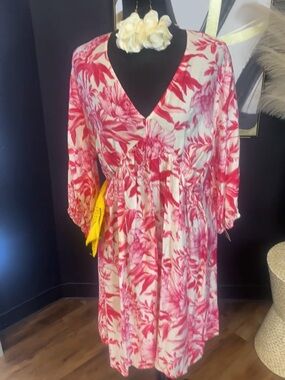 Floral V-Neck Pink and White Tunic Dress